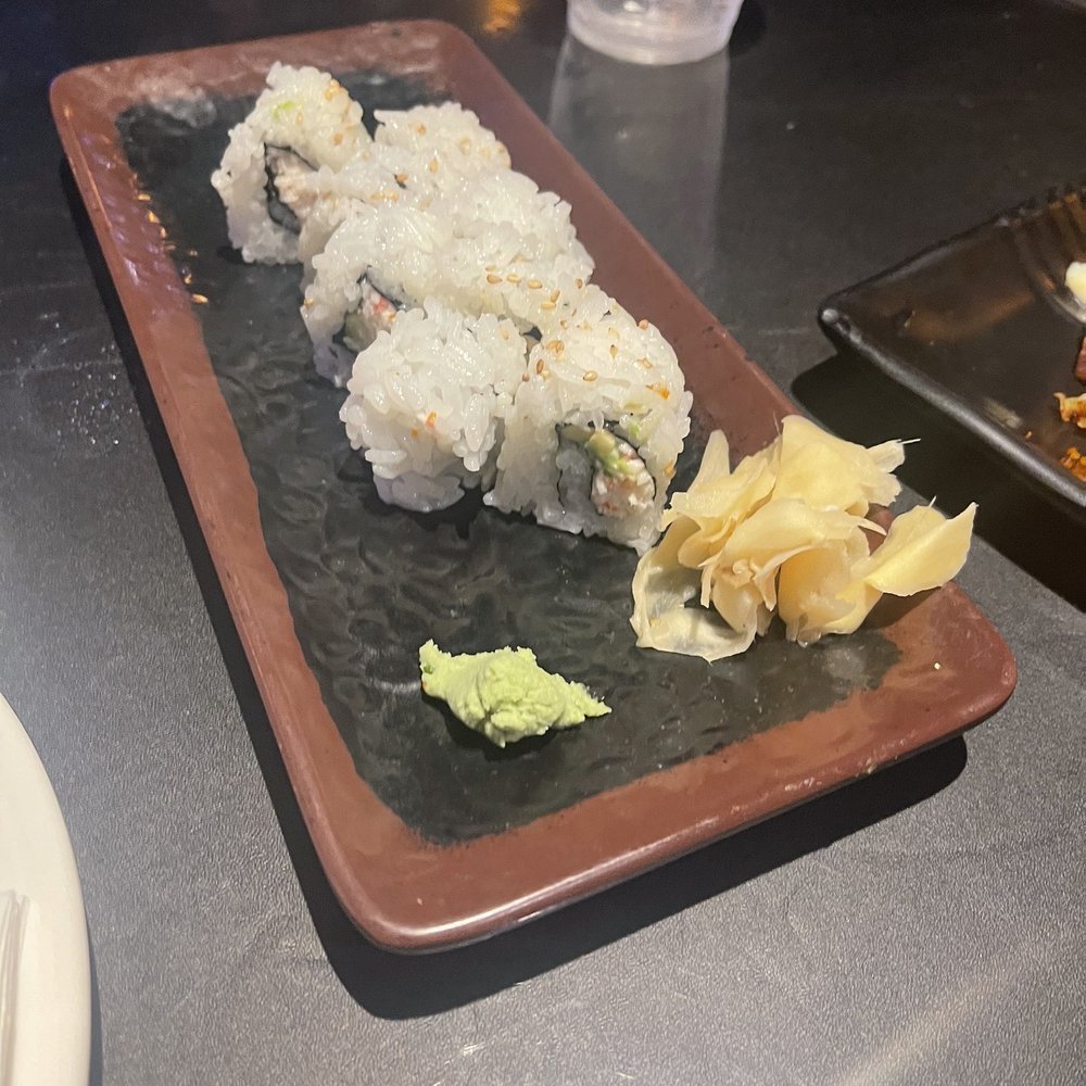 Shangri La - California roll - Sushi Bars Near Me - Lodi, California Shangri La - California roll - Sushi Bars Near Me - Lodi, California