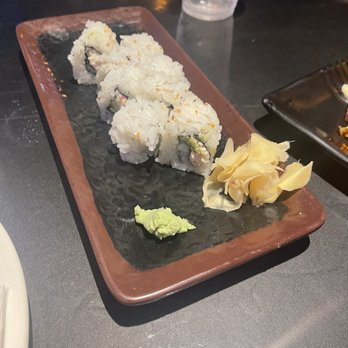 Shangri La - California roll - Sushi Bars Near Me - Lodi, California Shangri La - California roll - Sushi Bars Near Me - Lodi, California