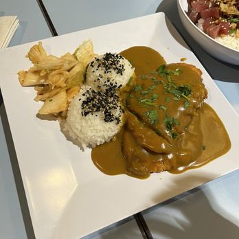 Stinger Ray's Tropical Bar & Grill - Kahului katsu curry (24.99$) - American Near Me - Kahului, Hawaii Stinger Ray's Tropical Bar & Grill - Kahului katsu curry (24.99$) - American Near Me - Kahului, Hawaii