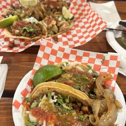 Turo’s Tacos - Bottom left corner al pastor and carne asada tacos, delicious grilled onions!