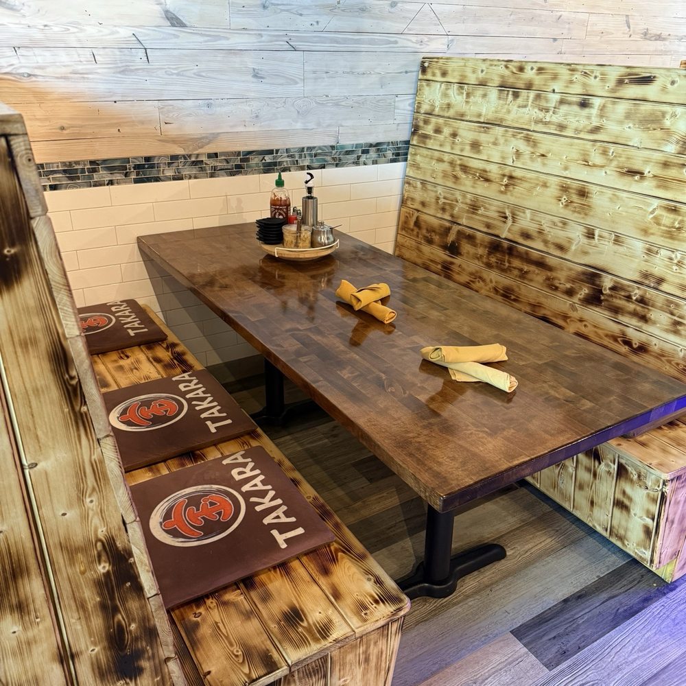 Spacious booth seating Spacious booth seating