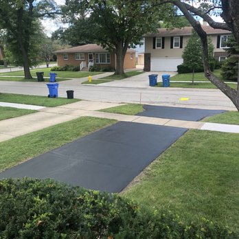 A Affordable Sealcoating - Driveway seal coat - Masonry/Concrete Near Me