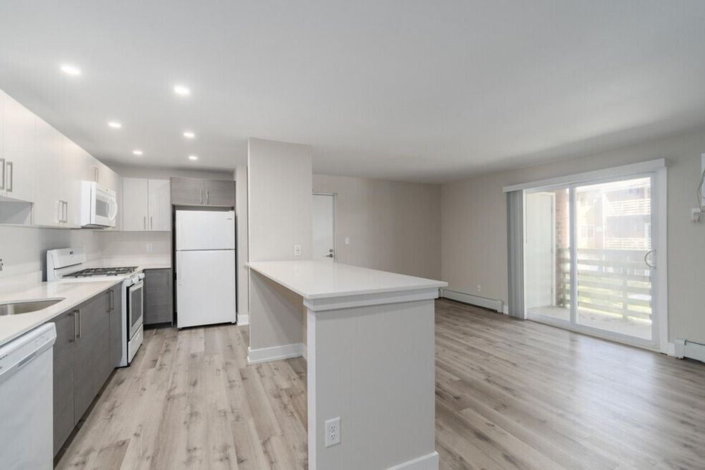 THORN FLATS Updated July 2024 85 Photos 9 Thorn Ln, Newark