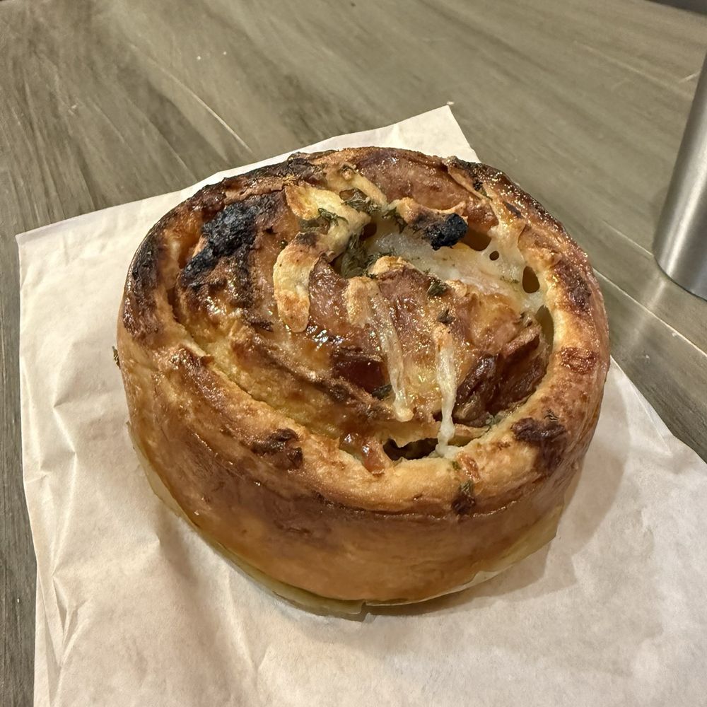 Maple bacon bun