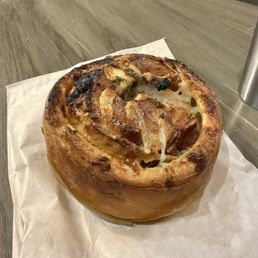 Maple bacon bun