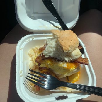 Beachin’ Biscuits - sammie - Breakfast & Brunch Near Me - Pismo Beach, California