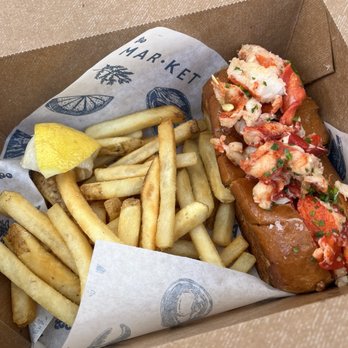MARKET Seafood Eatery - LOBSTER ROLL - Seafood Near Me - Edmonds, Washington