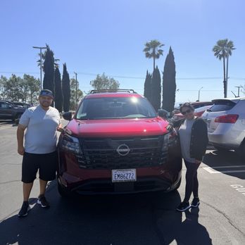 Fontana Nissan - Car Dealers Near Me - Fontana, California Fontana Nissan - Car Dealers Near Me - Fontana, California