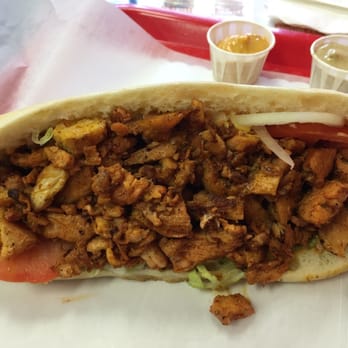 Centrale Bergham - Tandoori chicken sandwich up close in all her glory! Sooooo dammmmm good :-) - Sandwiches Near Me - Montreal, Quebec Centrale Bergham - Tandoori chicken sandwich up close in all her glory! Sooooo dammmmm good :-) - Sandwiches Near Me - Montreal, Quebec