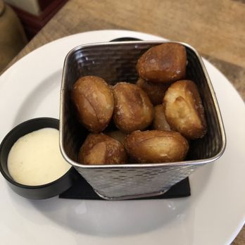 Cantwell's Tavern - Housemade pretzel bites - Gastropubs Near Me - Odessa, Delaware Cantwell's Tavern - Housemade pretzel bites - Gastropubs Near Me - Odessa, Delaware