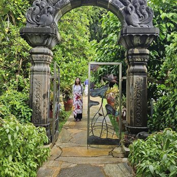 Kauai Aadheenam Hindu Monastery - Entry - Hindu Temples Near Me - Kapaa, Hawaii