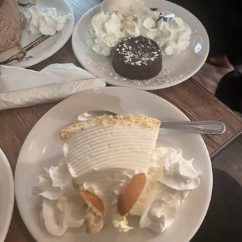 Martha's Country Bakery - Banana Cream Pie - Bakeries Near Me - Brooklyn, New York