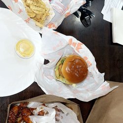 Wing It On - 15 Wings Crinkle Fries The Signature Chicken Sandwich