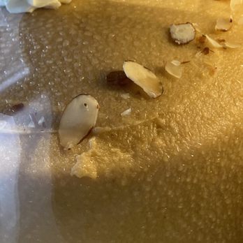 Liliha Bakery - Chantilly Cake Fresh or Frozen, I see condensation on all 8 cakes!! - Bakeries Near Me - Honolulu, Hawaii