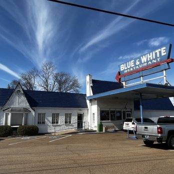 Blue & White Restaurant - Outside - American Near Me - Tunica, Mississippi