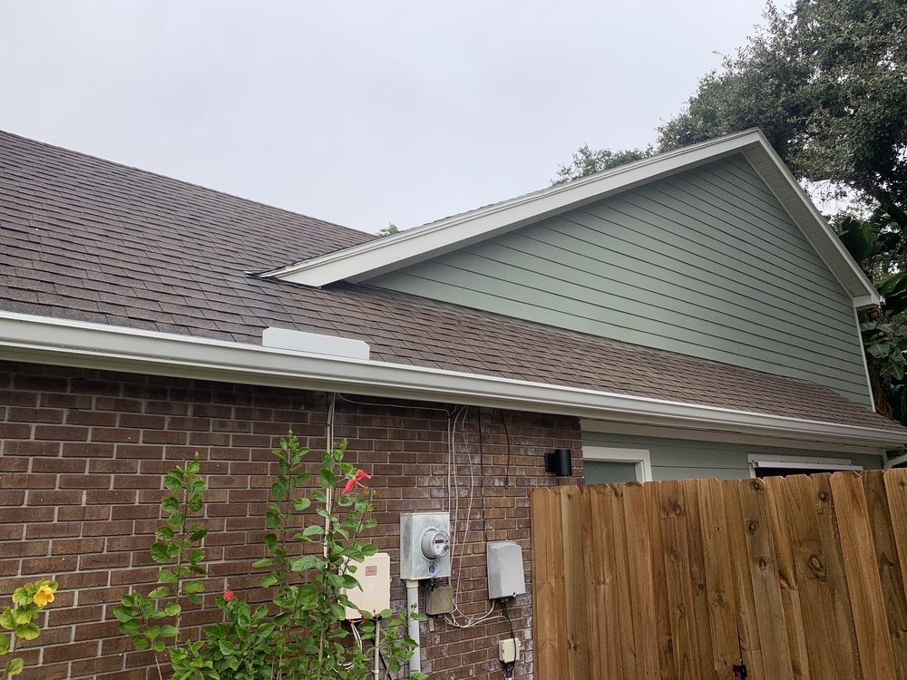 Slide of Green Leaf Roofing