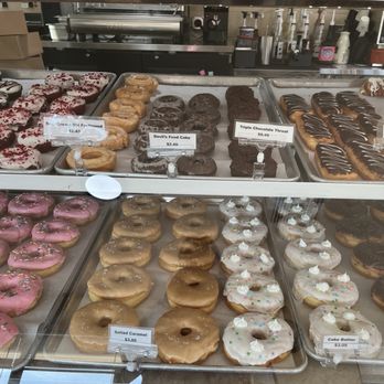 Doughlicious Donuts - Donuts Near Me - Apopka, Florida Doughlicious Donuts - Donuts Near Me - Apopka, Florida