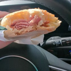 Starbucks - Ham and cheese on baguette