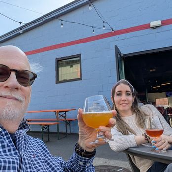 Aslin Beer Company - Breweries Near Me - Herndon, Virginia