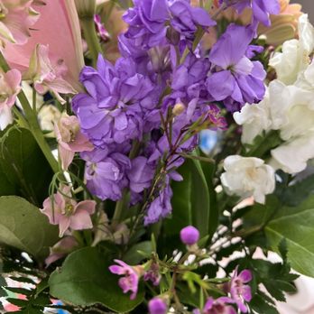 Conroy's Flowers - Florists Near Me - Rancho Cucamonga, California
