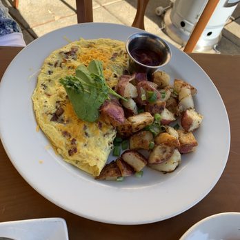 Cafe Bellini - Breakfast & Brunch Near Me - Petaluma, California
