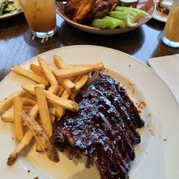 The hittest Buffalo wings and the greatest caramelized BBQ ribs