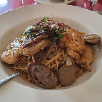 L'incontro - Chicken Scarpariello that had me moaning! - Italian Near Me - Lake Wales, Florida L'incontro - Chicken Scarpariello that had me moaning! - Italian Near Me - Lake Wales, Florida