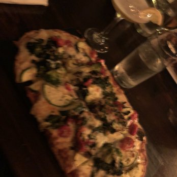 Craft 120 - Garden FlatBread pizza! Amazing! - Pubs Near Me - Newark, New York