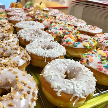 Master Donuts - a variety of doughnuts with sprinkles - Donuts Near Me - Clinton, Tennessee Master Donuts - a variety of doughnuts with sprinkles - Donuts Near Me - Clinton, Tennessee