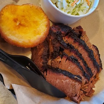 Q Barbeque - Brisket with slaw. - Barbeque Near Me - Midlothian, Virginia