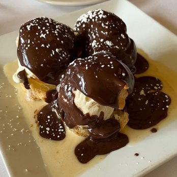 Le Troquet - Profiteroles Dessert - French Near Me - Albuquerque, New Mexico Le Troquet - Profiteroles Dessert - French Near Me - Albuquerque, New Mexico