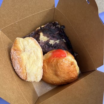 Kauai Bakery - Red bean malasada, guava malasada, ube turnover - Bakeries Near Me - Lihue, Hawaii Kauai Bakery - Red bean malasada, guava malasada, ube turnover - Bakeries Near Me - Lihue, Hawaii