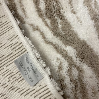 Bloomingdale's - This bath rug is easy to care for and plush - Department Stores Near Me - Honolulu, Hawaii Bloomingdale's - This bath rug is easy to care for and plush - Department Stores Near Me - Honolulu, Hawaii