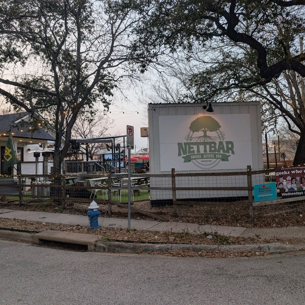 NettBar - Outside - Cocktail Bars Near Me - Houston, Texas