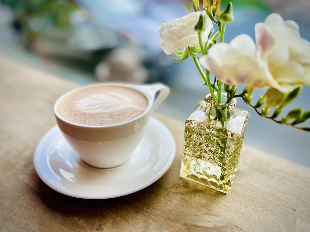 Social spots from Mad Dogs & Englishmen 