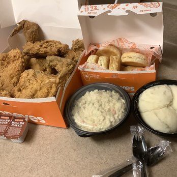 Popeyes Louisiana Kitchen - Mixed Chicken (12 Pcs) Reg Mashed Potatoes with Cajun Gravy Reg Coleslaw - Fast Food Near Me - Laurel, Maryland Popeyes Louisiana Kitchen - Mixed Chicken (12 Pcs) Reg Mashed Potatoes with Cajun Gravy Reg Coleslaw - Fast Food Near Me - Laurel, Maryland