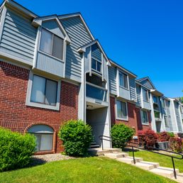 Exterior photo of Glenn Valley Apartments - Battle Creek, Michigan Exterior photo of Glenn Valley Apartments - Battle Creek, Michigan