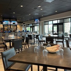 The Hill Tavern - Indoor seating