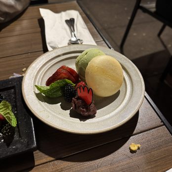 Gaburi Chicken - Monaka Ice Cream with Azuki - Izakaya Near Me - Torrance, California Gaburi Chicken - Monaka Ice Cream with Azuki - Izakaya Near Me - Torrance, California