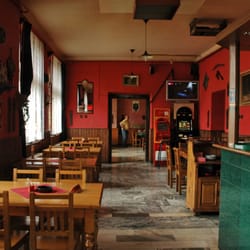 Restaurace Na Mělnické - Kuřácká část restaurace.