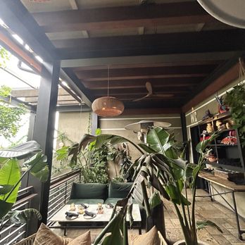 Mirate - Mexican Near Me - Los Angeles, California