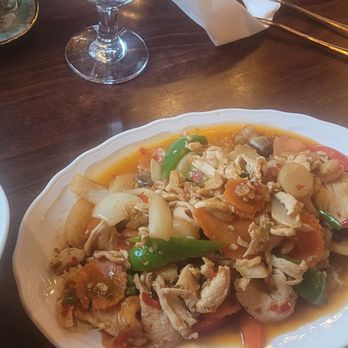Thai District Restaurant - Cashew nut with fried rice - Thai Near Me - Brownsburg, Indiana