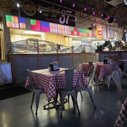 Pizza Shuttle - Dining area