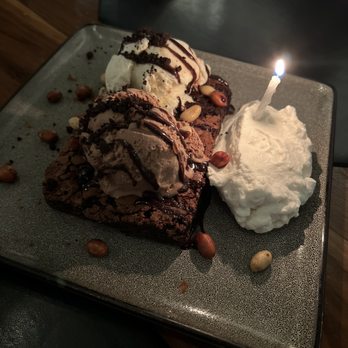 Pacific Standard Prime - Warm brownie sundae - Steakhouses Near Me - Redondo Beach, California Pacific Standard Prime - Warm brownie sundae - Steakhouses Near Me - Redondo Beach, California