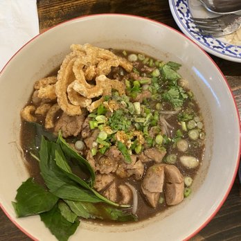 Niyom Thai Kitchen - Thai Near Me - Flushing, New York
