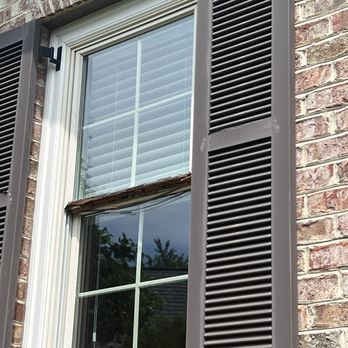 Pillar To Post Home Inspectors - Lynch Team - Pella wooden window frame rot. - Home Inspectors Near Me - Williamsburg, Virginia Pillar To Post Home Inspectors - Lynch Team - Pella wooden window frame rot. - Home Inspectors Near Me - Williamsburg, Virginia