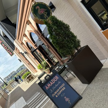 Amador Cuban Restaurant - Cuban Near Me - Newport, Kentucky