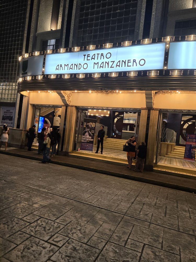 Teatro Armando Manzanero