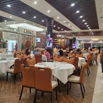 Blooming Vip - Main dining room. Being seated here costs less. Pay a little more, ask for a private room. - Seafood Near Me - Rosemead, California Blooming Vip - Main dining room. Being seated here costs less. Pay a little more, ask for a private room. - Seafood Near Me - Rosemead, California