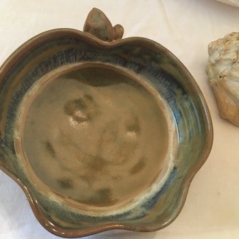 O'quinn Pottery - Beautiful and functional Apple Crisp pans with recipe. Functionality WITH design. Just love it! - Home & Garden Near Me - Seagrove, North Carolina O'quinn Pottery - Beautiful and functional Apple Crisp pans with recipe. Functionality WITH design. Just love it! - Home & Garden Near Me - Seagrove, North Carolina